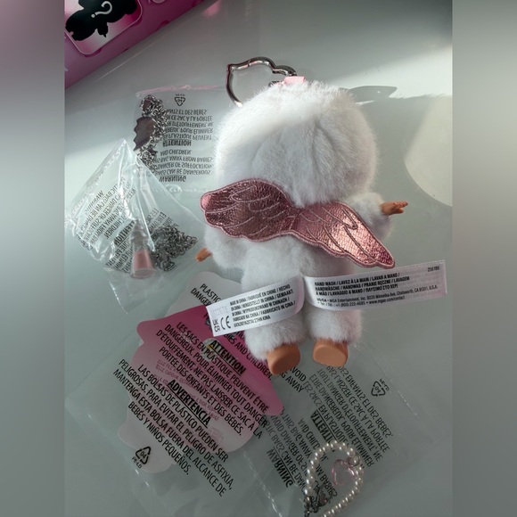 Bratz sweetheart Bratziez Cloe angel white bunny Plush Keychain Doll - Picture 4 of 4